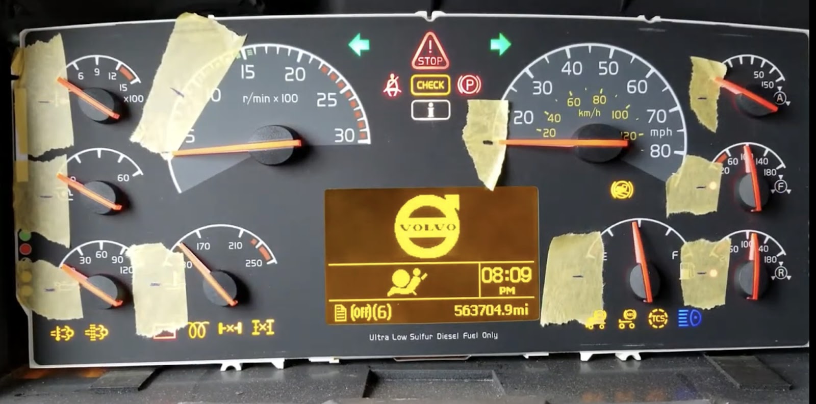 Volvo Truck Dashboard Gauges: The Meaning of Symbols