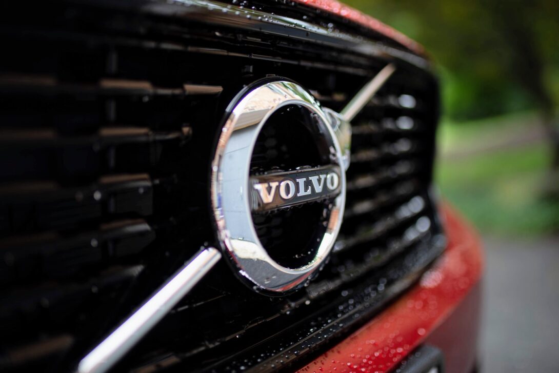 volvo logo