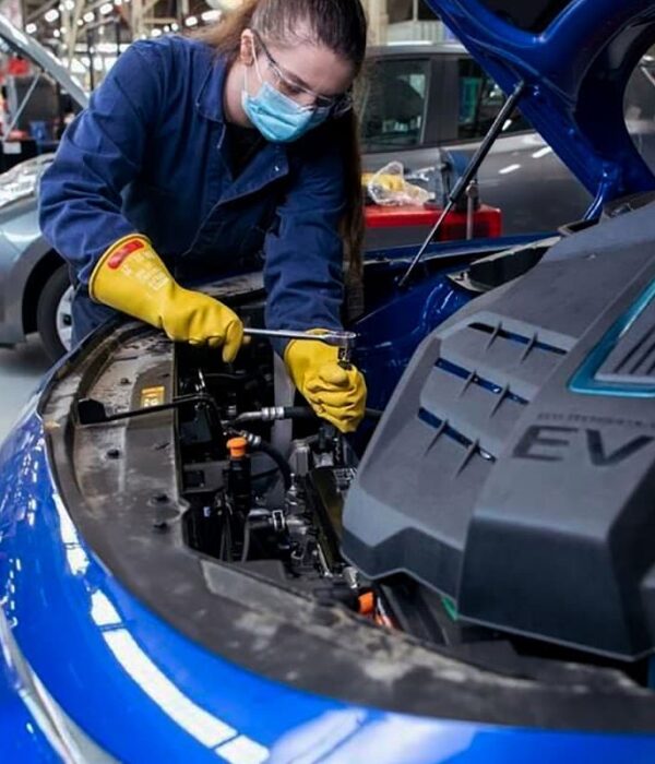 How Electric Vehicles are Reshaping Auto Repairs